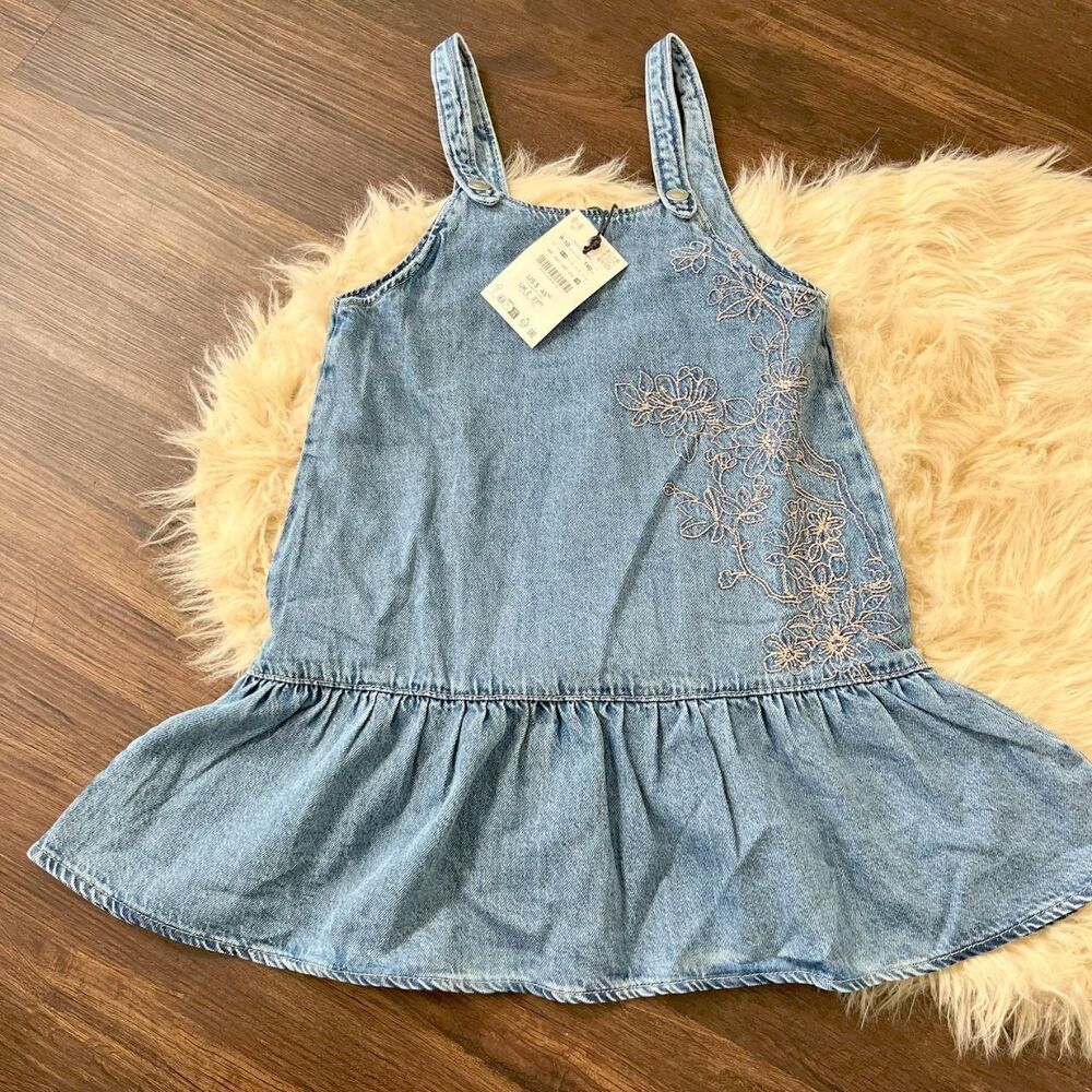 NWT Zara Flower Embroidered Denim Dress Size 9 - 10 Y